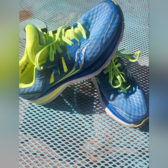 Saucony women running shoes 8.5 - Picture 2 of 7